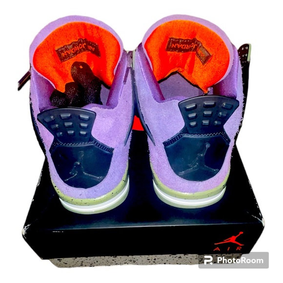 Jordan 4’s canyon purp - Picture 5 of 8